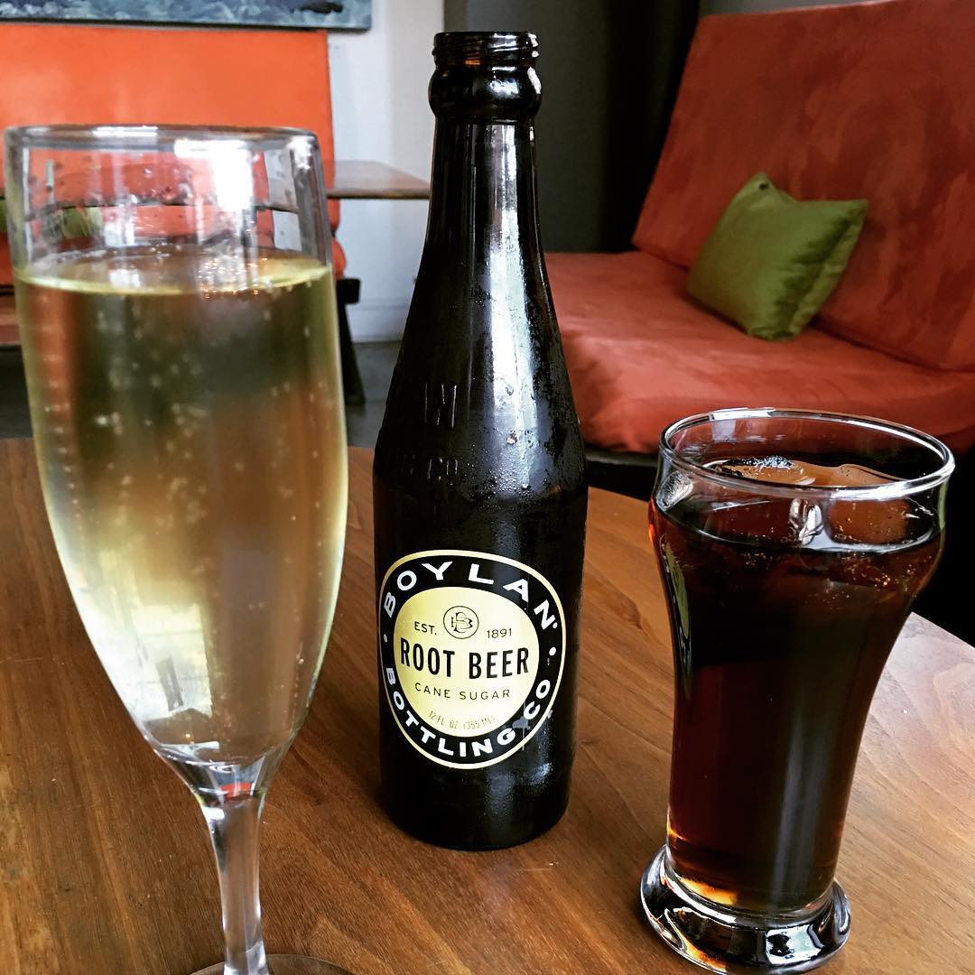 Review of Santé Wine Bar and Tap Room at Grove Arcade