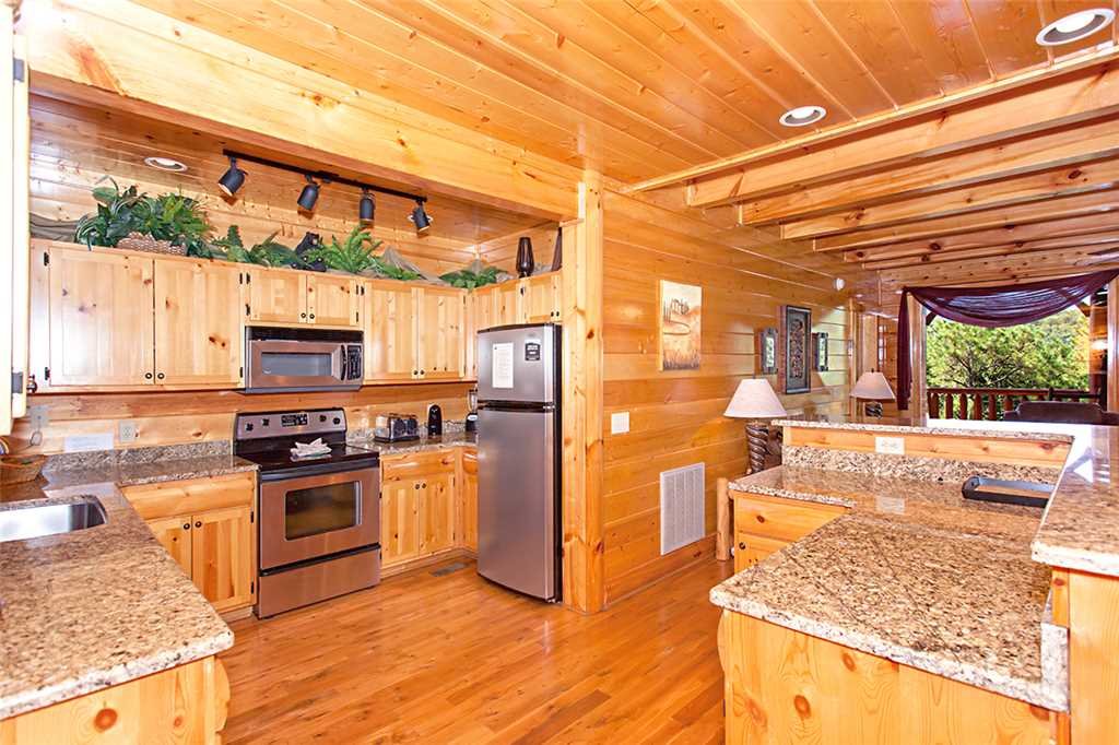 Cherokee Lodge in Pigeon w/ 4 BR (Sleeps12)