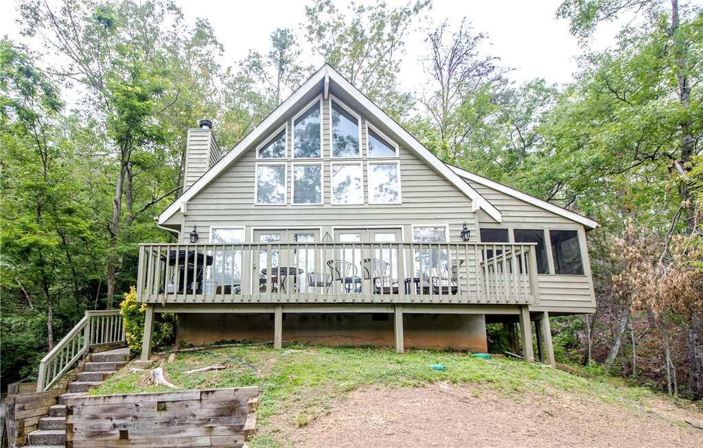 Mountain Charm Cabin in Gatlinburg w/ 3 BR (Sleeps6)