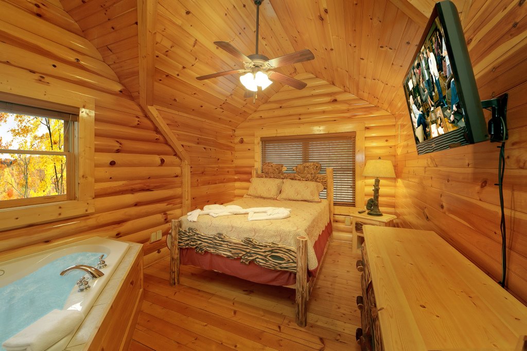 Cupids Arrow Cabin In Gatlinburg W 2 Br Sleeps4