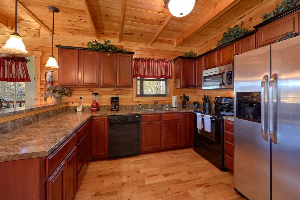Beary Cozy Cabin In Gatlinburg W 2 Br Sleeps6