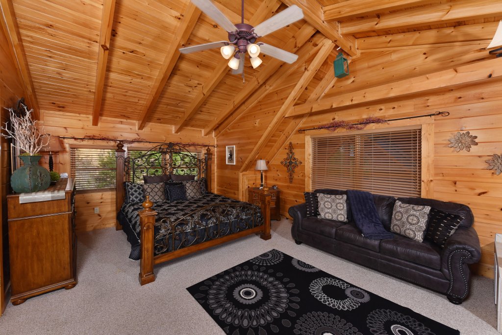 Knockin' On Heaven's Door Cabin in Pigeon w/ 5 BR (Sleeps15)