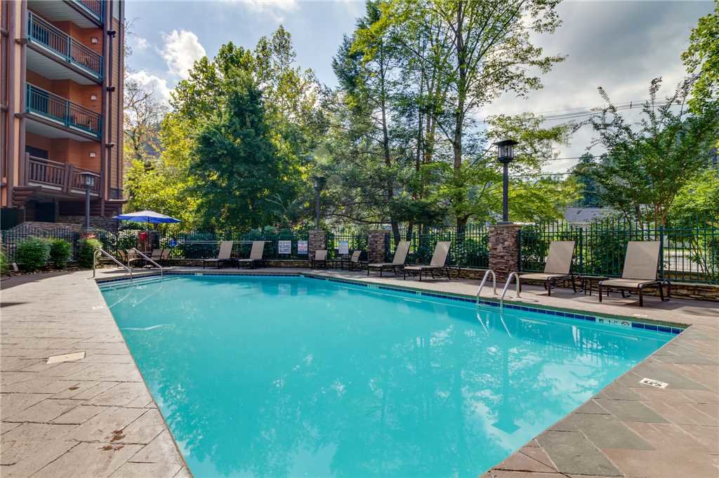 Baskins Creek 511 in Gatlinburg w/ 3 BR (Sleeps8)