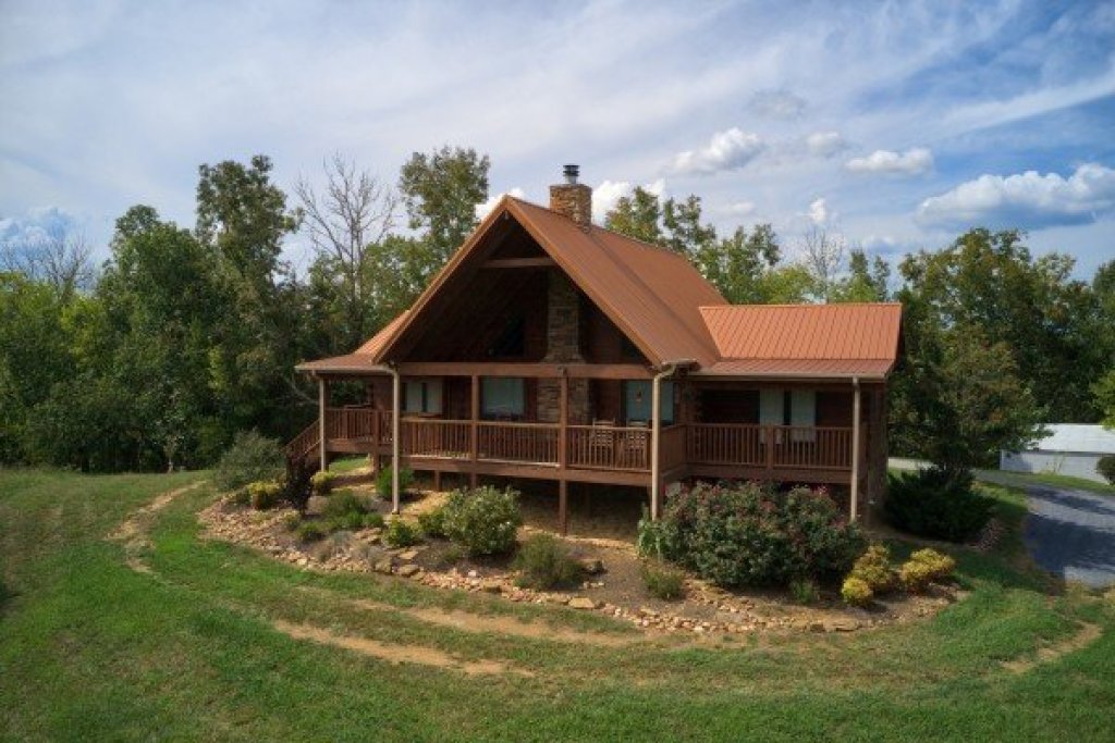 Cedar Creeks in Sevierville w/ 2 BR (Sleeps6)