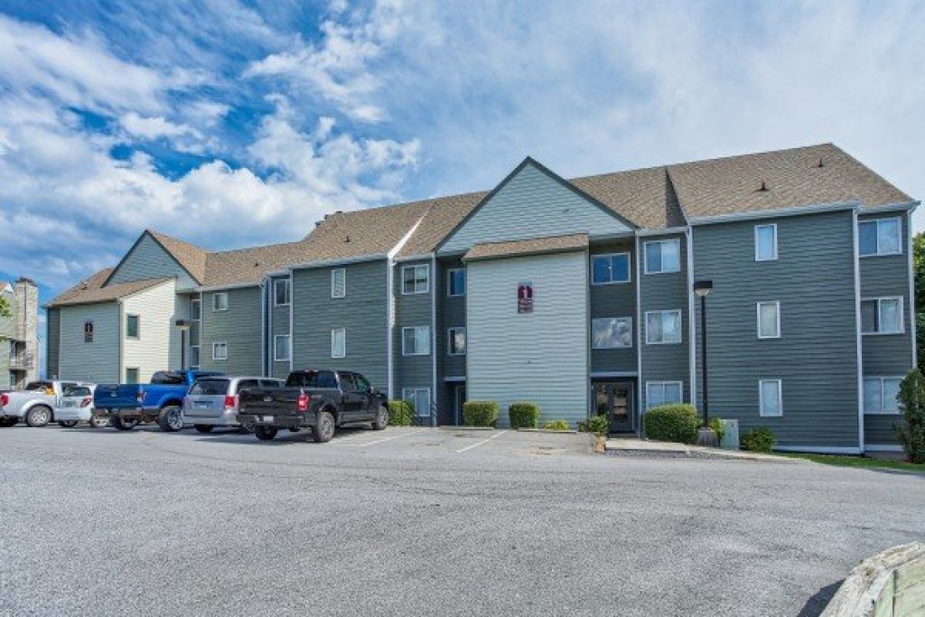 Summit Condo 1208 in Gatlinburg w/ 2 BR (Sleeps6)