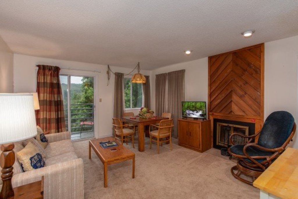 Summit Condo 1208 in Gatlinburg w/ 2 BR (Sleeps6)