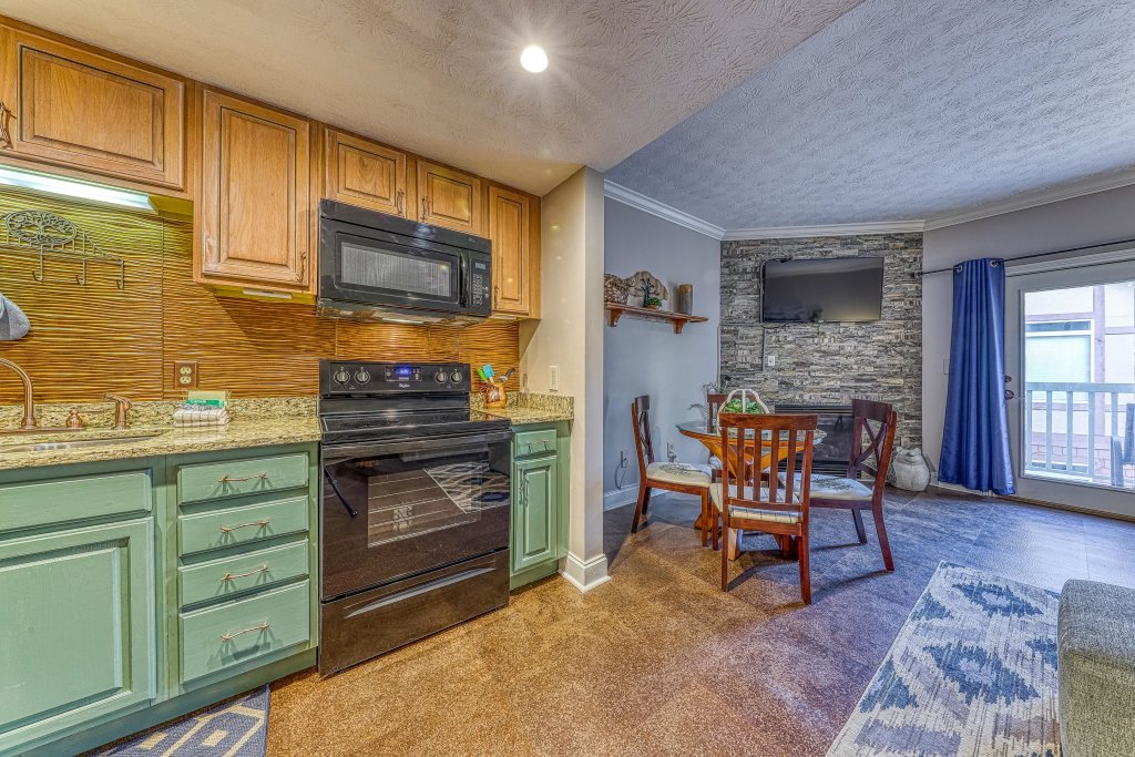 Golf View Condo in Pigeon w/ 1 BR (Sleeps2)