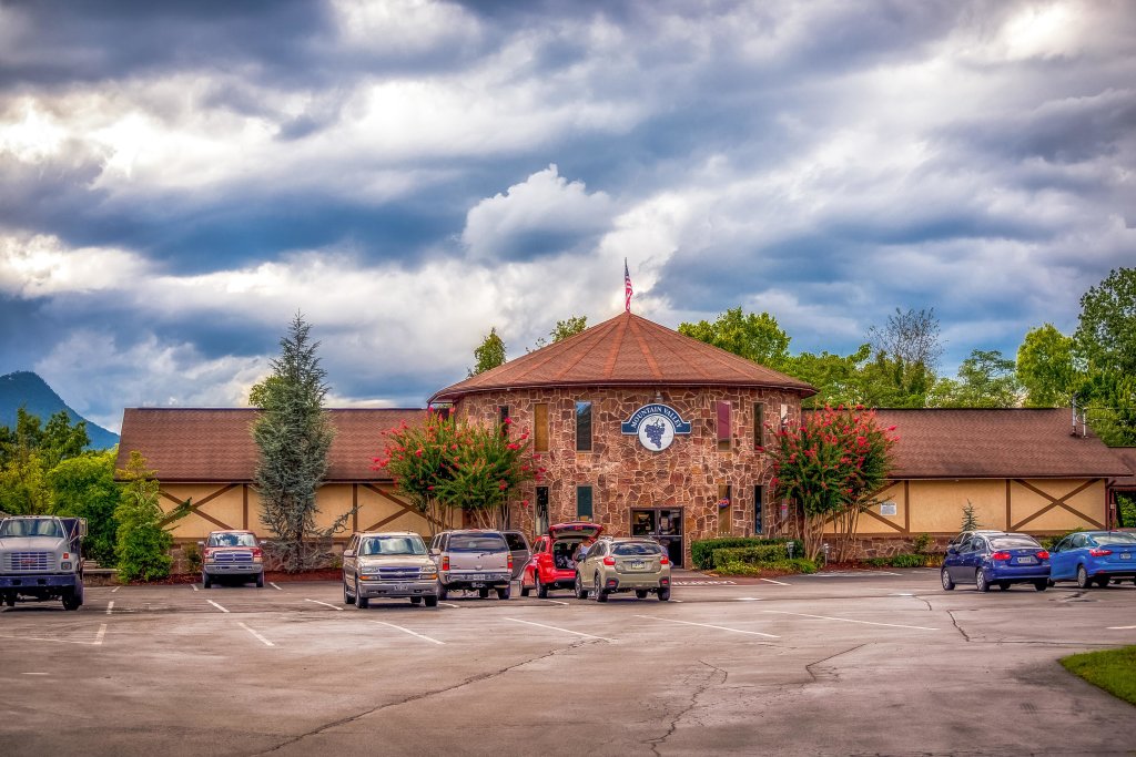 Golf View Condo in Pigeon w/ 1 BR (Sleeps2)