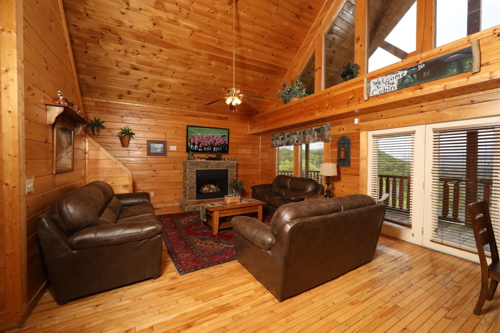 Bentley Lodge Cabin In Sevierville W 6 Br Sleeps16