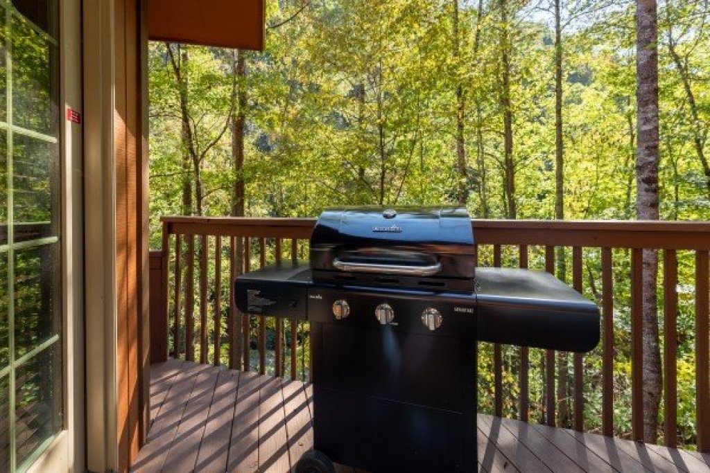 Rustic Retreat At Shagbark in Sevierville w/ 2 BR (Sleeps7)
