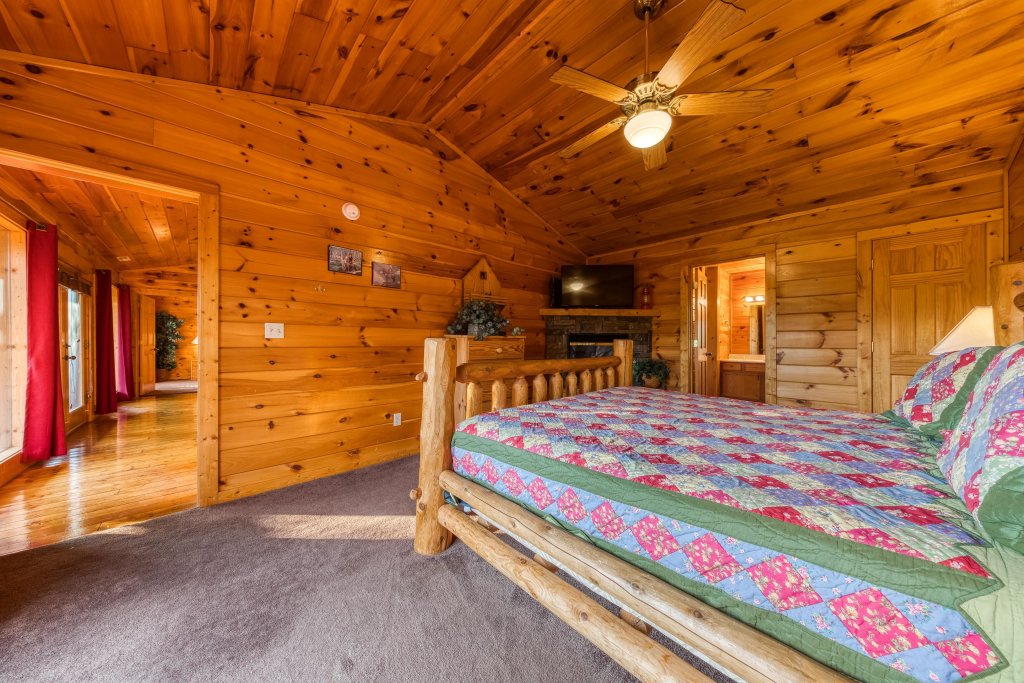 Arrowhead Log Cabin Resort Brief Escape Cabin In Pigeon Forge W