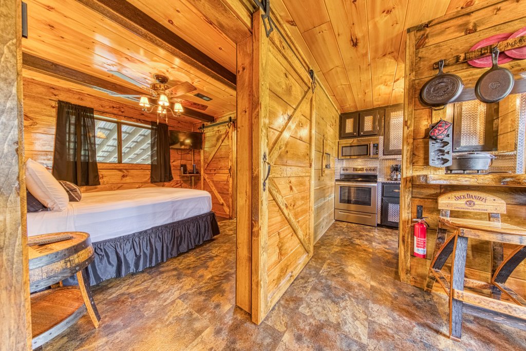 Kodak Hideout in Kodak w/ 1 BR (Sleeps4)