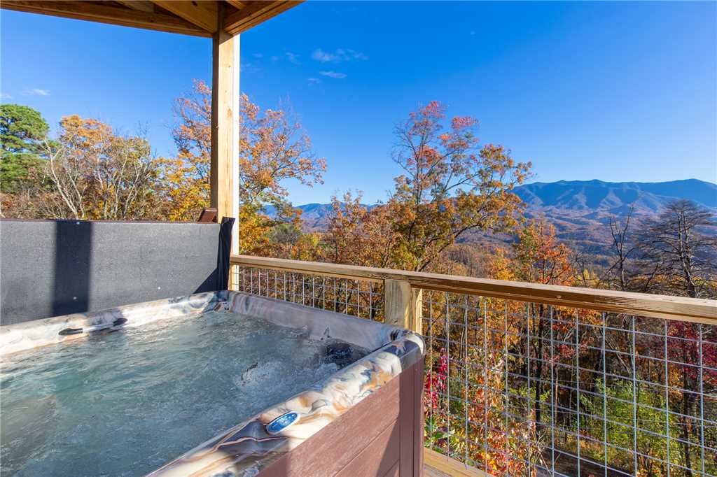 Great Smoky Lodge in Gatlinburg w/ 7 BR (Sleeps20)