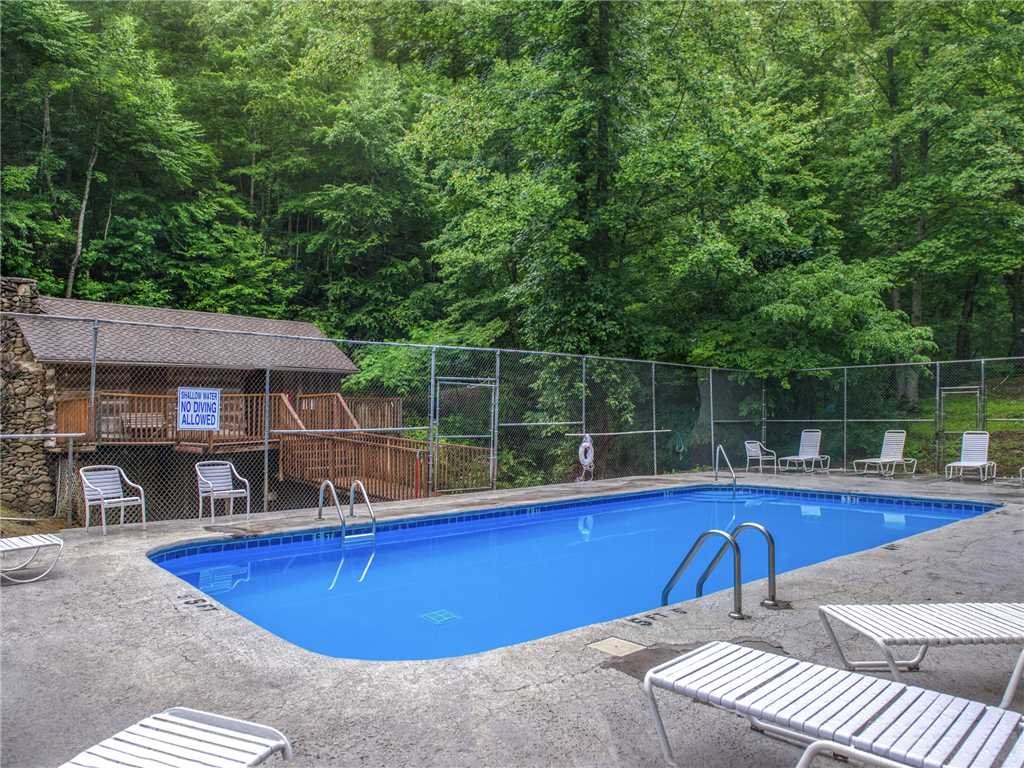 Castle On The Green in Gatlinburg w/ 9 BR (Sleeps28)