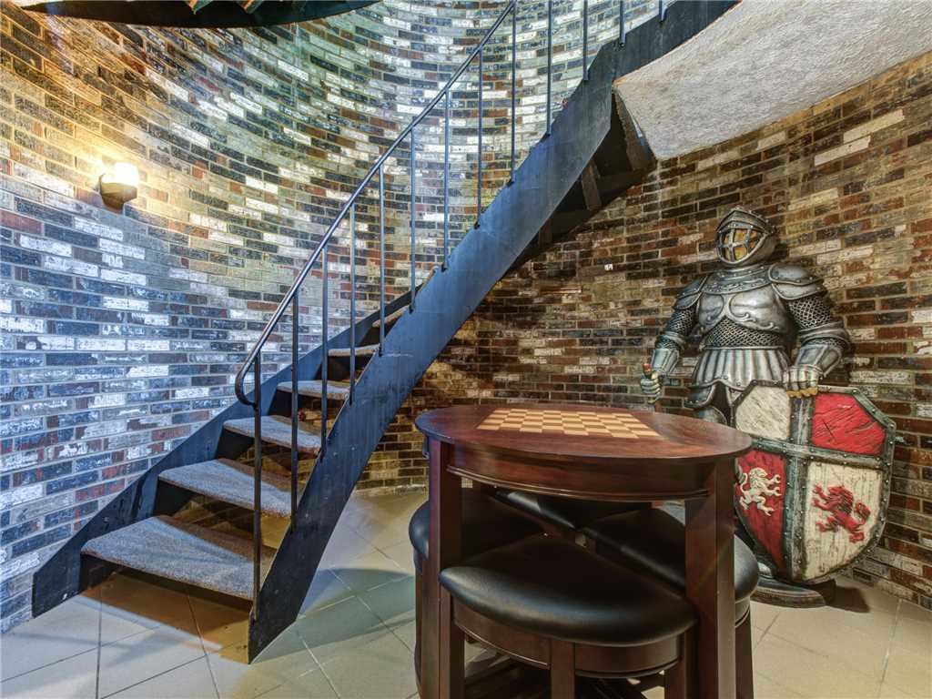 Castle On The Green in Gatlinburg w/ 9 BR (Sleeps28)