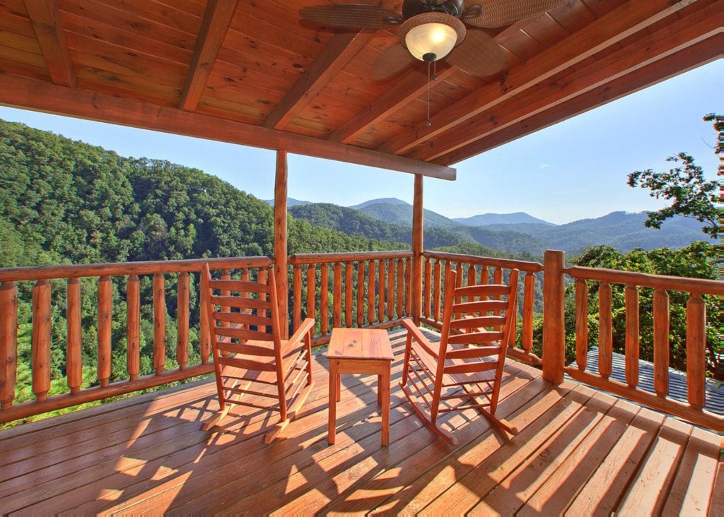 Misty Mountaintop 52 Cabin In Sevierville W 3 Br Sleeps10