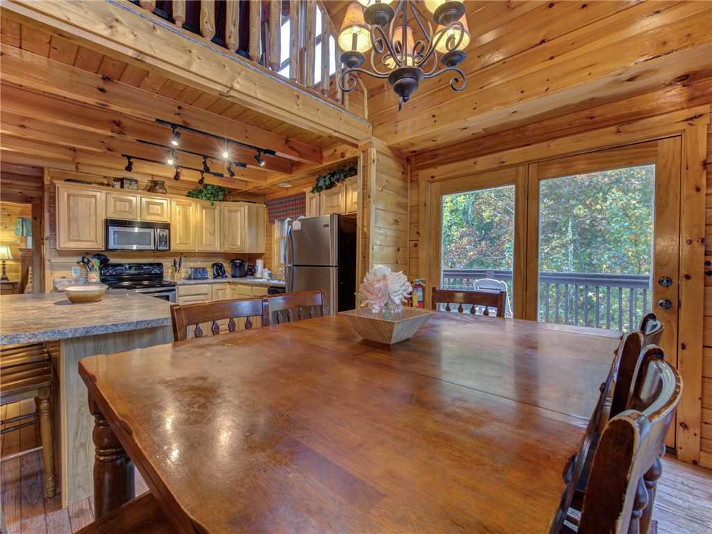 Mountain Flower Cabin In Pigeon Forge W 4 Br Sleeps11