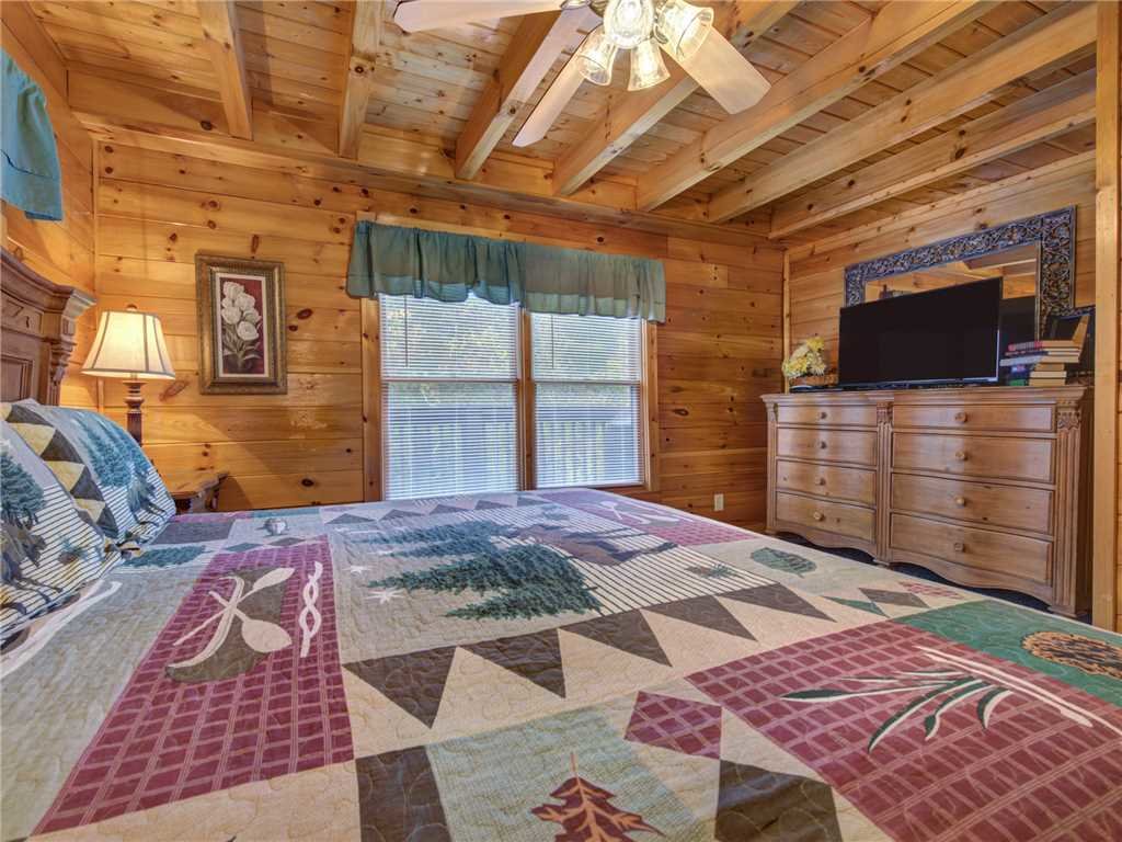 Mountain Flower Cabin In Pigeon Forge W 4 Br Sleeps11