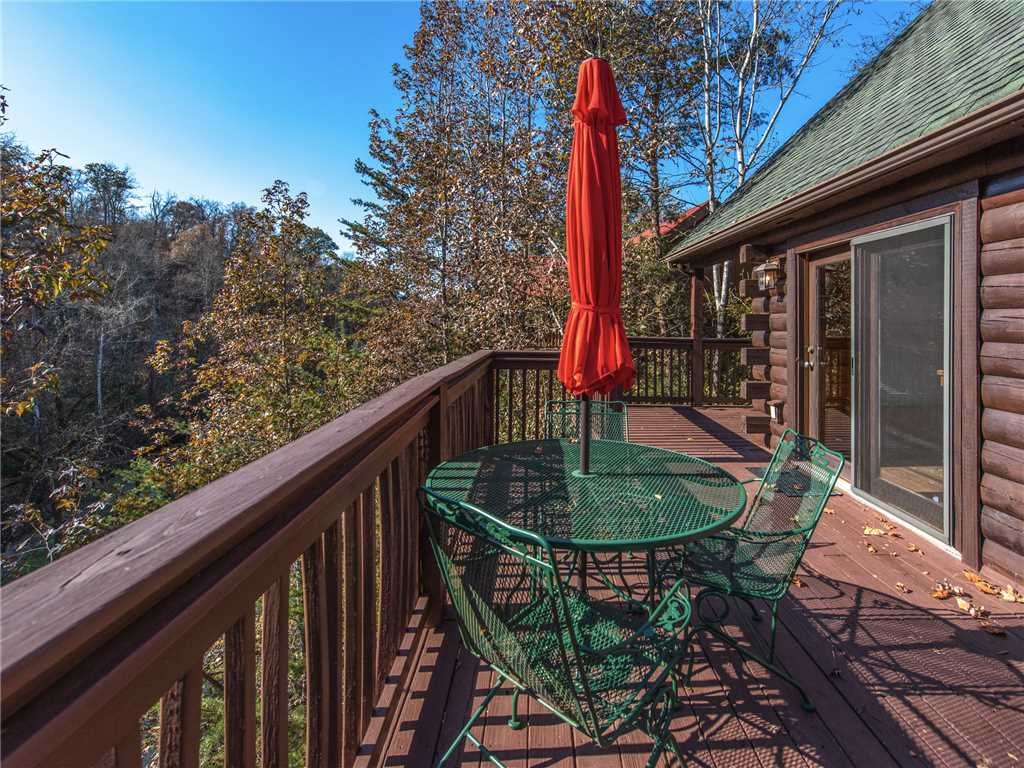 Mountain Flower Cabin In Pigeon Forge W 4 Br Sleeps11