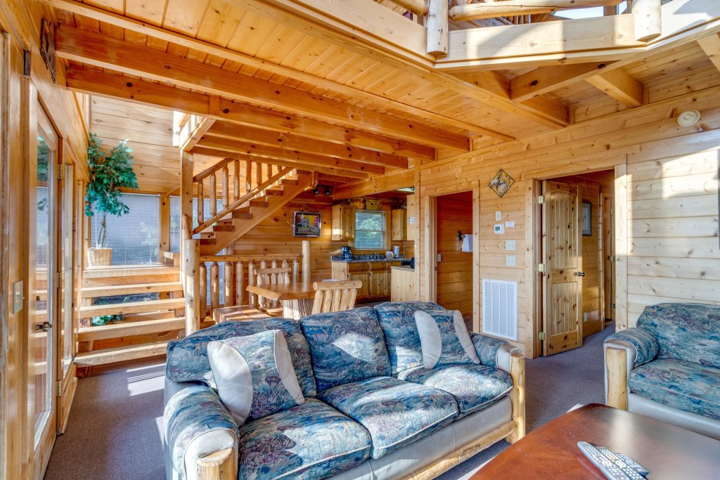 Eagles Nest in Pigeon w/ 2 BR (Sleeps10)