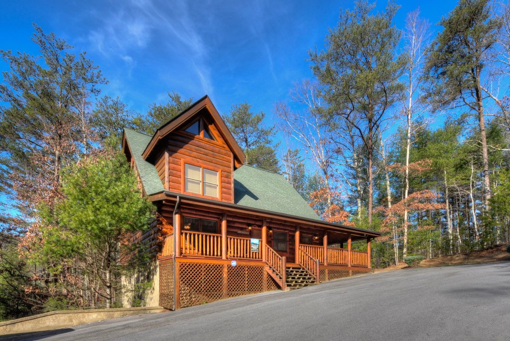 Enchanted Forest Cabin in Pigeon w/ 2 BR (Sleeps10)