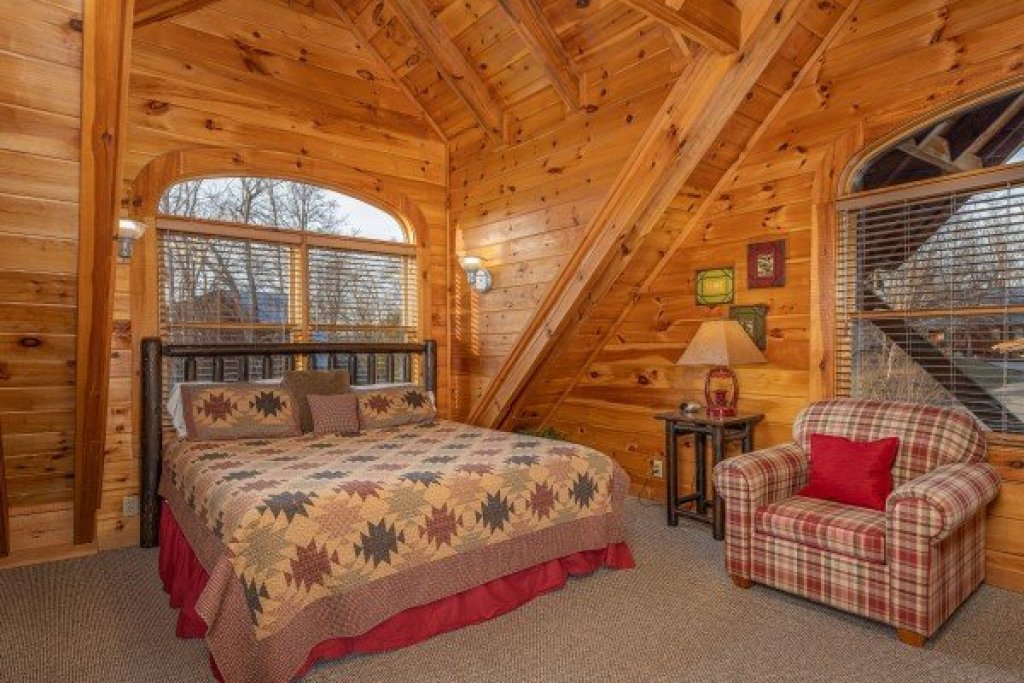 Cold Creek Camp in Pigeon w/ 3 BR (Sleeps10)