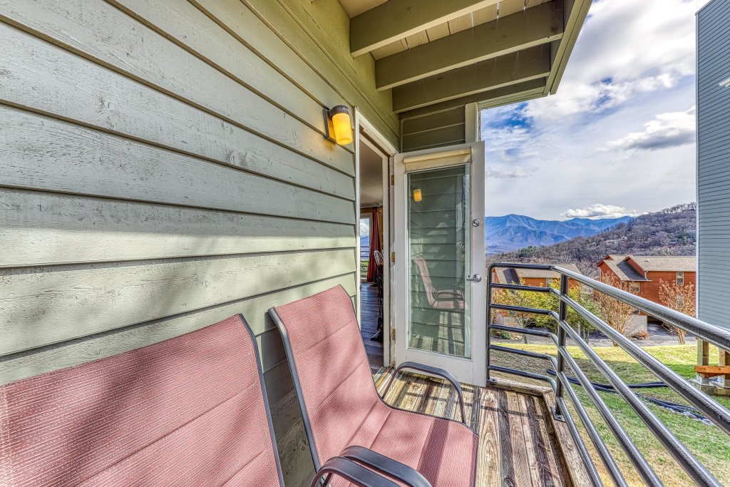 Summit View Condo in Gatlinburg w/ 2 BR (Sleeps4)