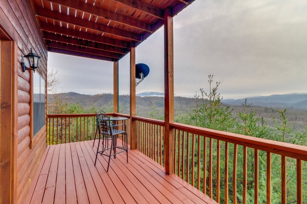 Peaceful View in Pigeon w/ 4 BR (Sleeps10)