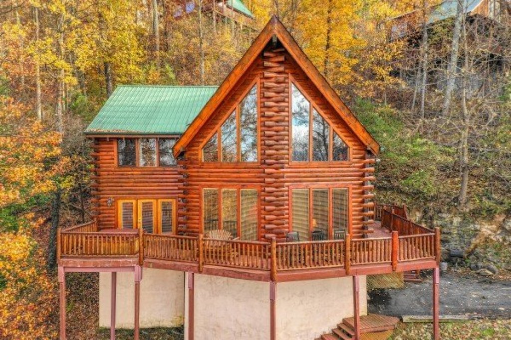 The Original American Dream in Gatlinburg w/ 2 BR (Sleeps6)