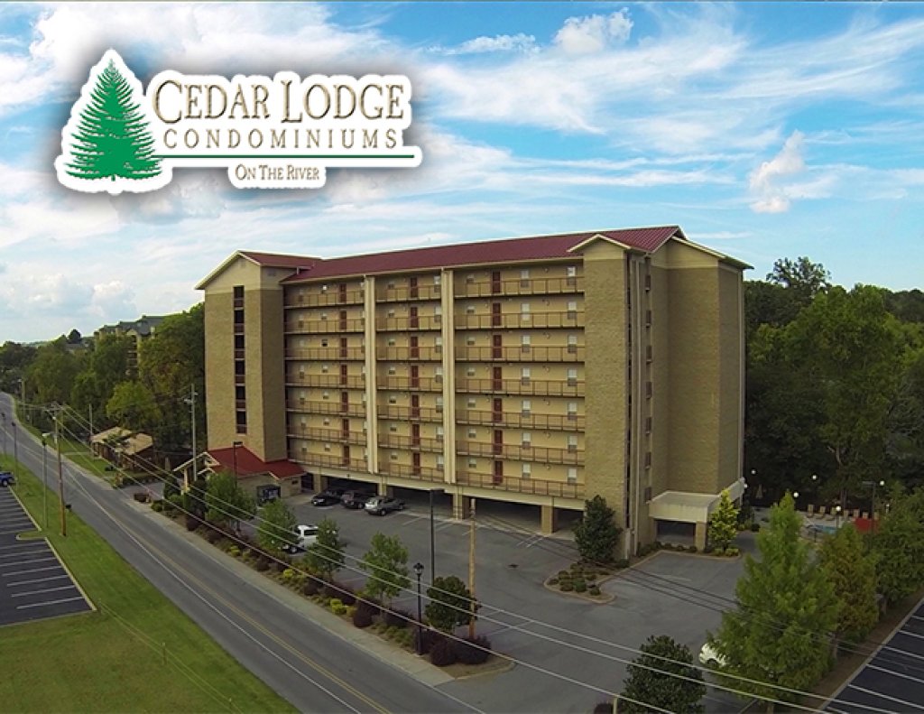 Cedar Lodge 505 in Pigeon w/ 3 BR (Sleeps8)