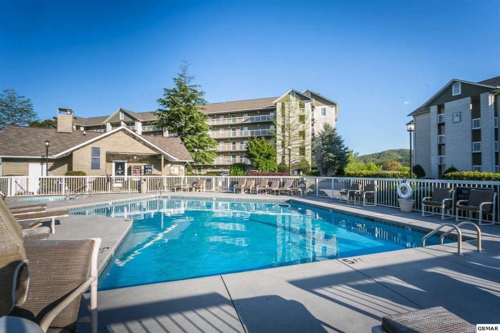 Whispering Pines 433 in Pigeon w/ 2 BR (Sleeps6)