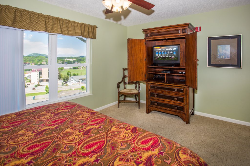 Whispering Pines 143 in Pigeon w/ 2 BR (Sleeps6)