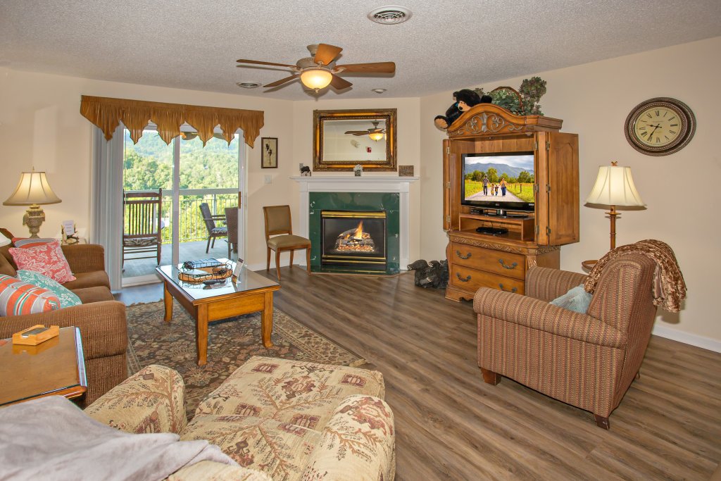 Whispering Pines 553 in Pigeon w/ 2 BR (Sleeps6)