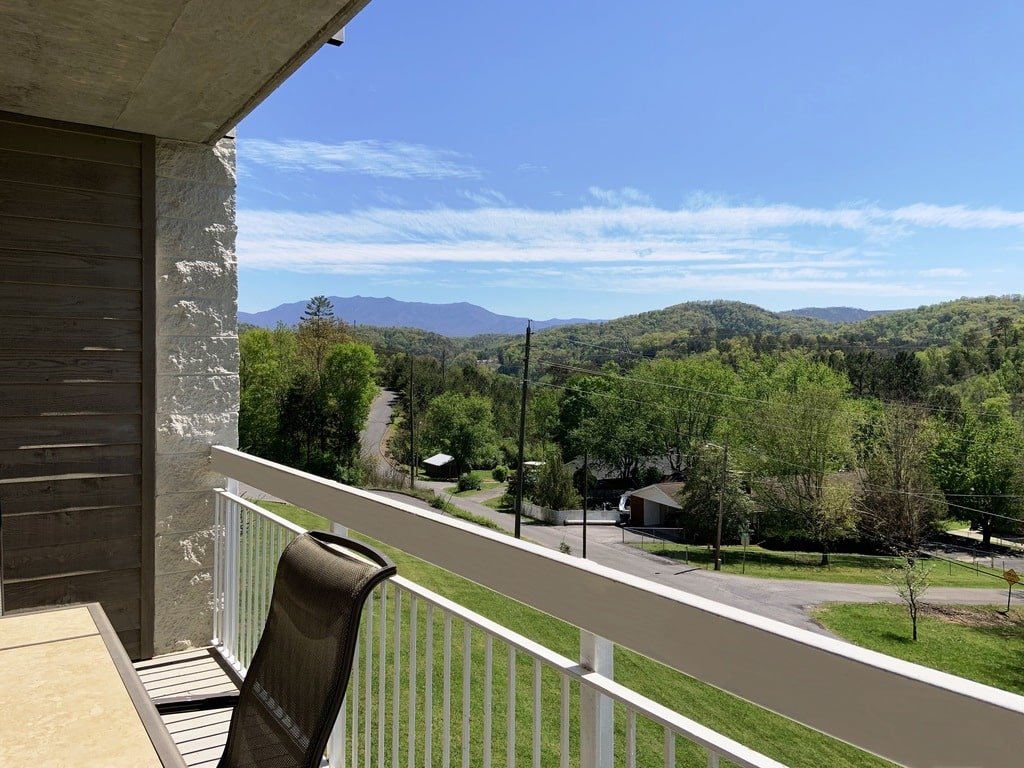 Whispering Pines 524 in Pigeon w/ 4 BR (Sleeps10)