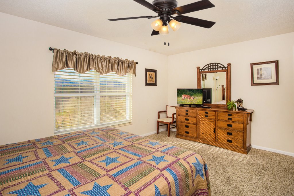 Whispering Pines 651 in Pigeon w/ 3 BR (Sleeps8)