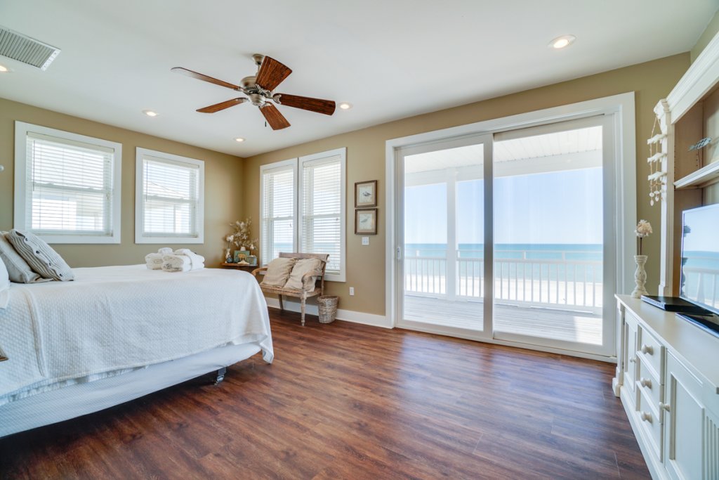 Scallop Pass in Indian Pass w/ 6 BR (Sleeps16)