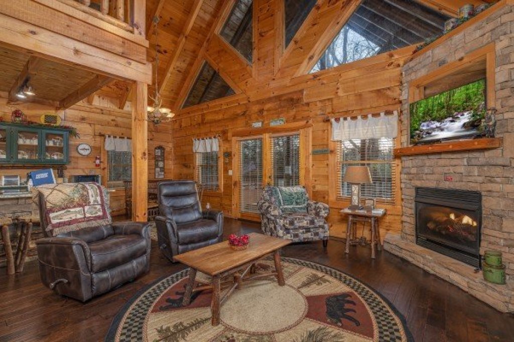 Cold Creek Camp in Pigeon w/ 3 BR (Sleeps10)