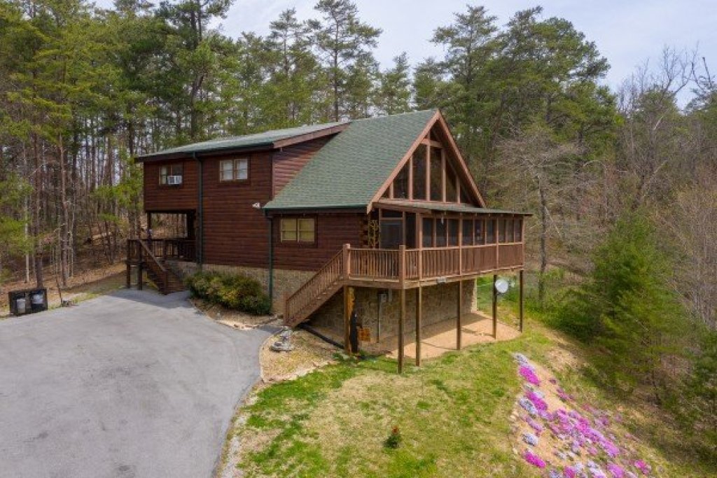 Leconte View Lodge in Sevierville w/ 3 BR (Sleeps12)