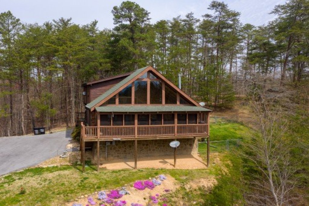Leconte View Lodge in Sevierville w/ 3 BR (Sleeps12)