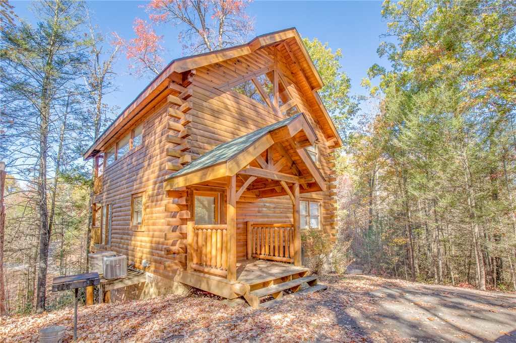 Secret Romance Cabin in Gatlinburg w/ 2 BR (Sleeps8)