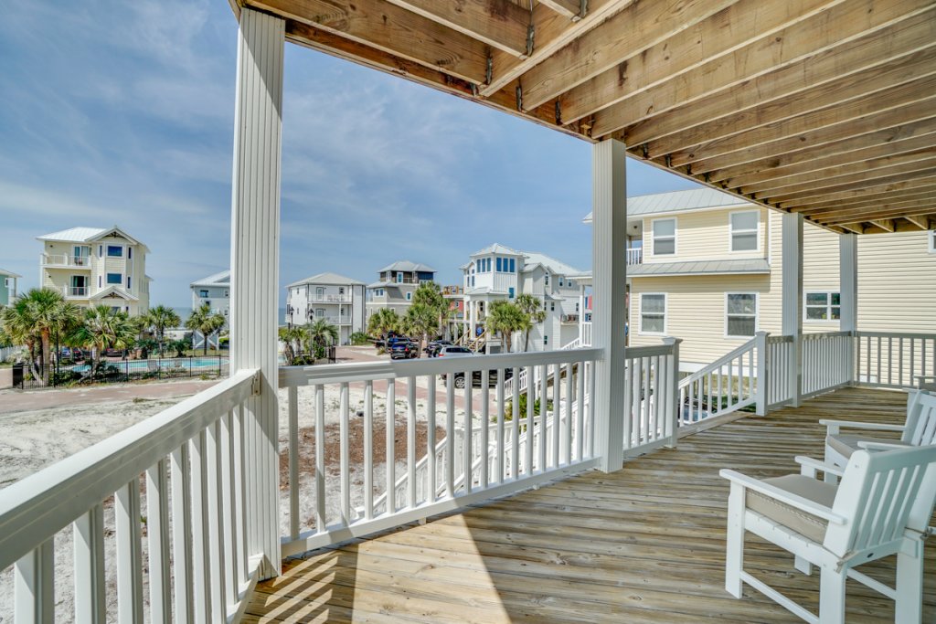 The Beech House in Port St. Joe w/ 4 BR (Sleeps10)